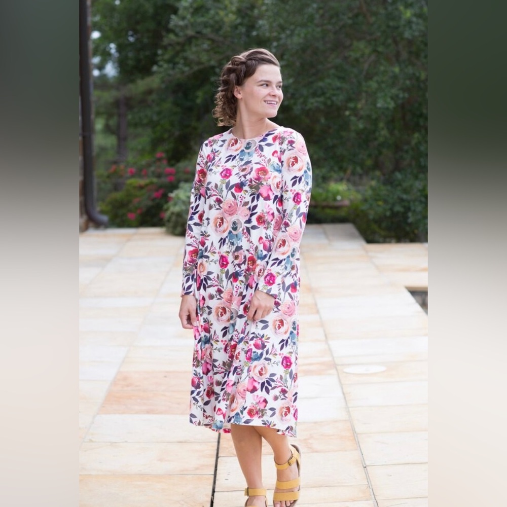 Dainty Jewells Your Favorite Dress in Rose Florals